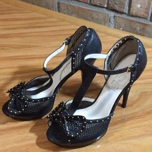 Rachel Roy heels with bow